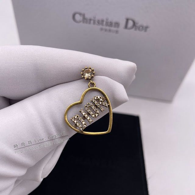 Dior飾品 迪奧經典熱銷款愛心CD耳釘耳環  zgd1216